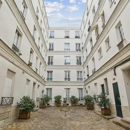 Appartamento Gros Caillou - Surcouf 2bdr Parigi